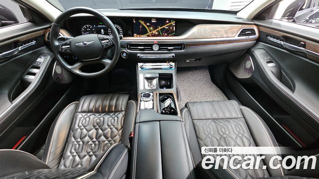 Genesis G90 5.0 AWD — photo 1 of 20