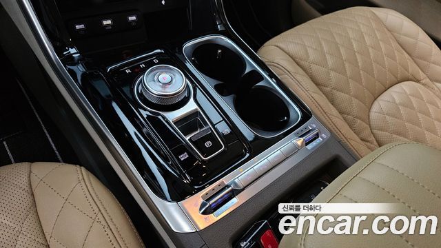Kia Canival Gasoline 9-seater Limousine(Special vehicle) — photo 1 of 20