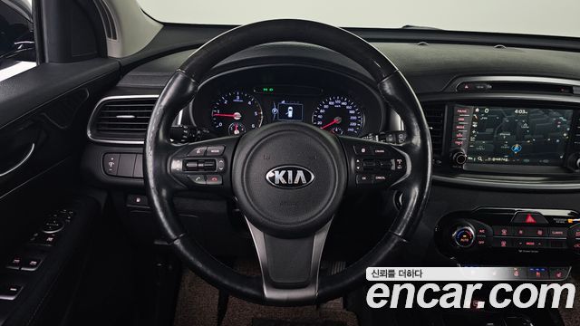 Kia Sorento Diesel 2.2 2WD — photo 1 of 20
