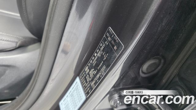 Kia K5 2.0 — photo 1 of 31