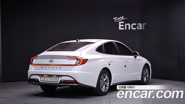 2019 Hyundai Sonata 2.0, photograph 2