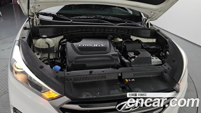 Hyundai Tucson Diesel 2.0 2WD — photo 1 of 31