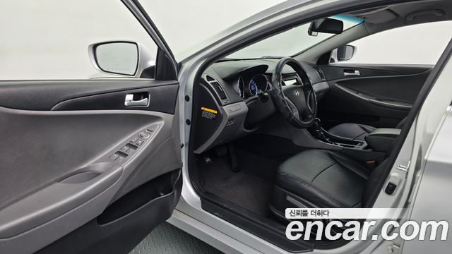 Hyundai Sonata CVVL Style — photo 1 of 34