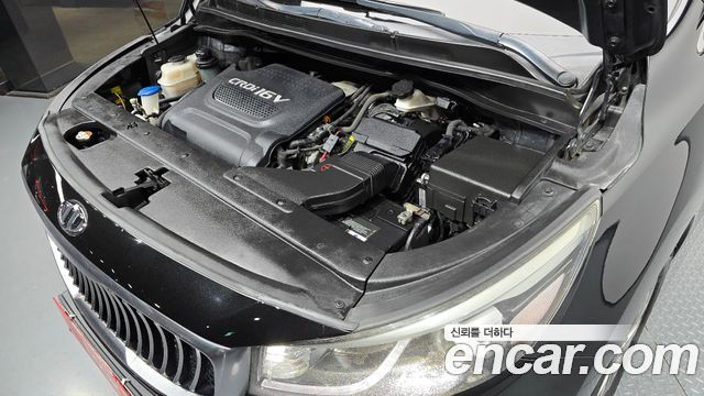 Kia Canival 9-seater Hi-Limousine — photo 1 of 20