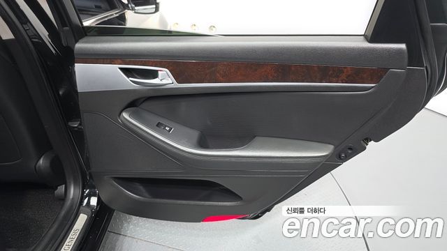 2014 Hyundai Genesis G330 Modern, photograph 9