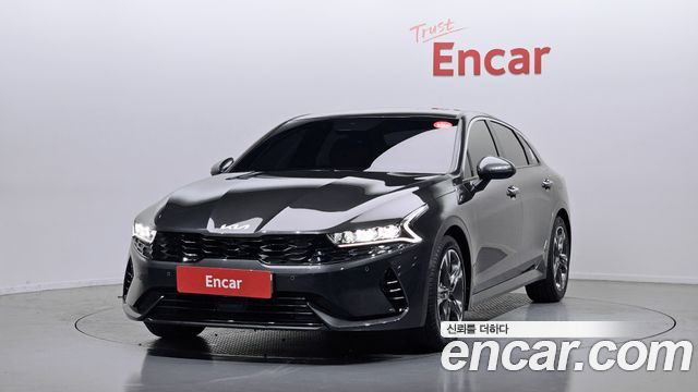 Kia K5 Signature — photo 1 of 30