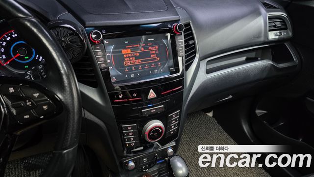 2018 KG_Mobility_Ssangyong TIBOLI Diesel GearⅡ 2WD, photograph 4