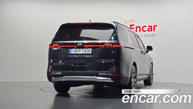 Kia Canival Gasoline 9-Seater Noblesse — photo 1 of 20