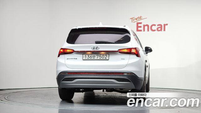 Hyundai Santafe Diesel 2.2 4WD — photo 1 of 32