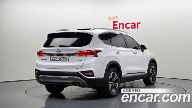 Hyundai Santafe Diesel 2.0 2WD — photo 1 of 34