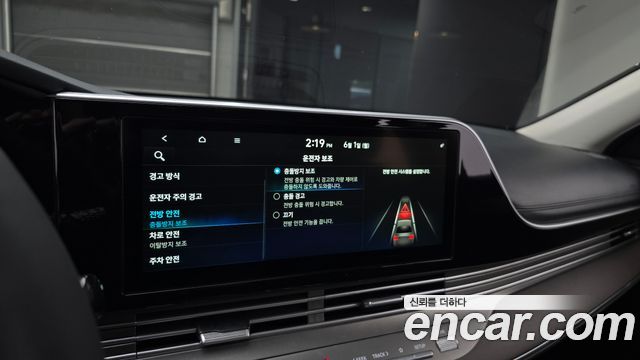 Hyundai Grandeur 2.5 — photo 1 of 30