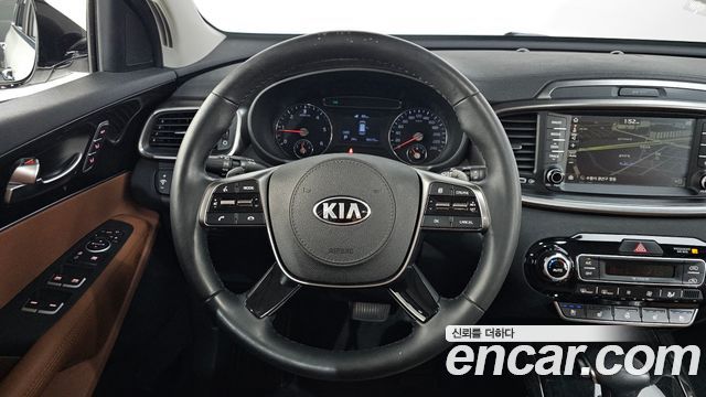 Kia Sorento Diesel 2.0 2WD — photo 1 of 34