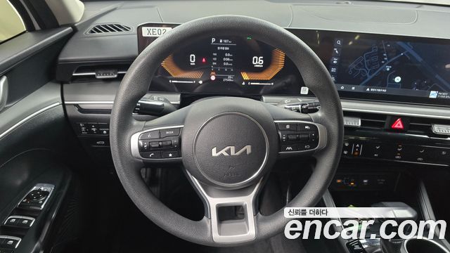 Kia K5 2.0 LPi(Rent) — photo 1 of 30