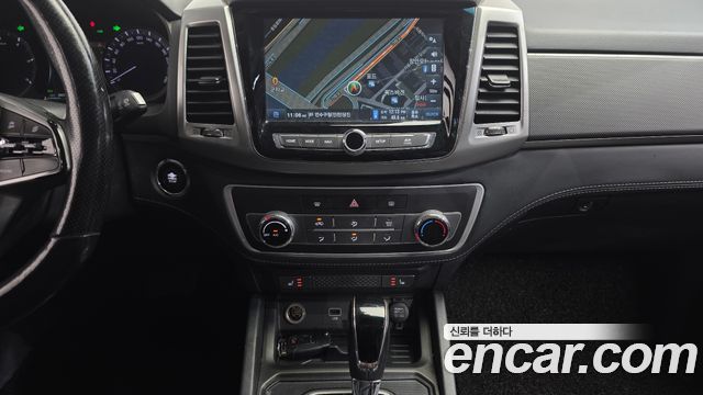 KG_Mobility_Ssangyong Rexton Diesel 2.2 4WD — photo 1 of 31