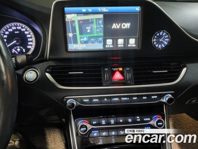 Hyundai Grandeur 2.4 Premium — photo 1 of 19