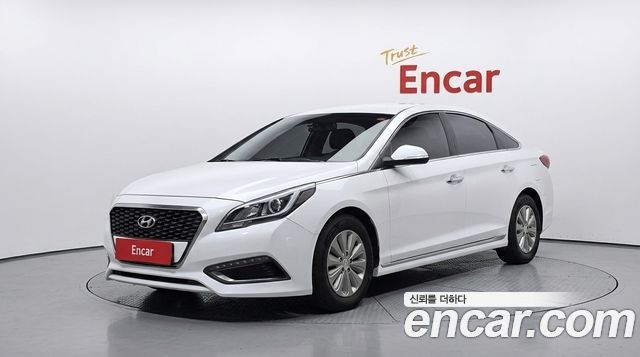 Hyundai Sonata 2.0 HEV — photo 1 of 31