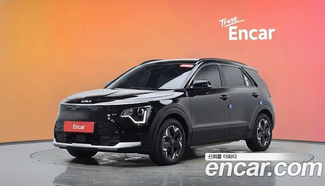Kia Niro Air — photo 1 of 33