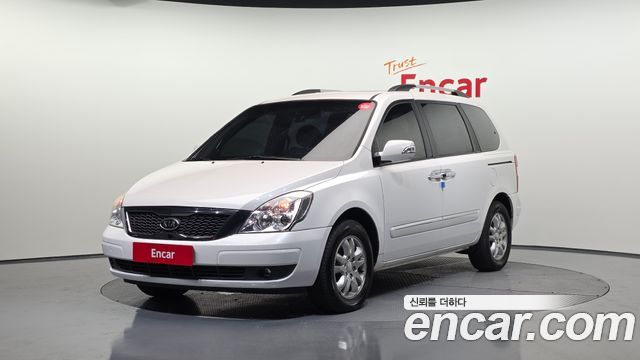 Kia Canival New Carnival GLX — photo 1 of 34