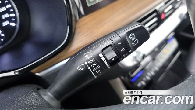 Kia Mohave Diesel 3.0 4WD 5-Seater — photo 1 of 34