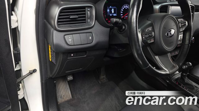 Kia Sorento Diesel 2.0 2WD — photo 1 of 34