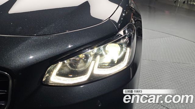Hyundai Grandeur 3.0 Exclusive — photo 1 of 32