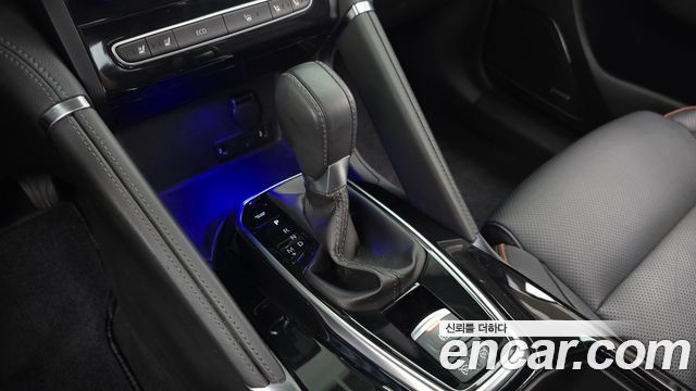 Renault-KoreaSamsung QM6 2.0 GDe PREMIERE 2WD — photo 1 of 33