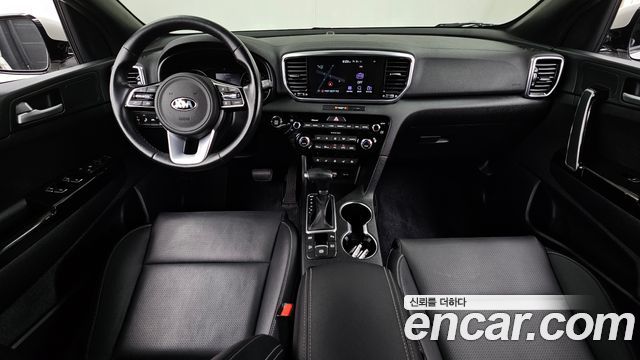 Kia Sportage Gasoline — photo 1 of 20