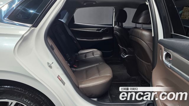 Hyundai Grandeur 2.5 — photo 1 of 34