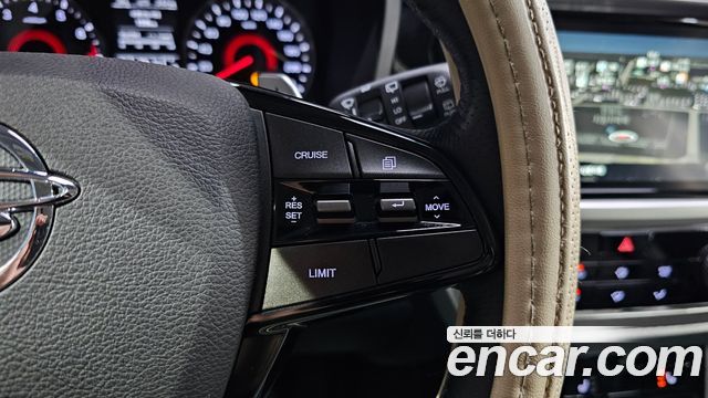 KG_Mobility_Ssangyong KORANDO Gasoline 1.5 2WD C5 — photo 1 of 20