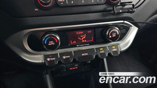 Kia pride 1.6 GDI Sedan — photo 1 of 20