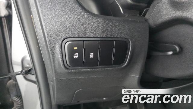 Kia RAY Prestige — photo 1 of 30