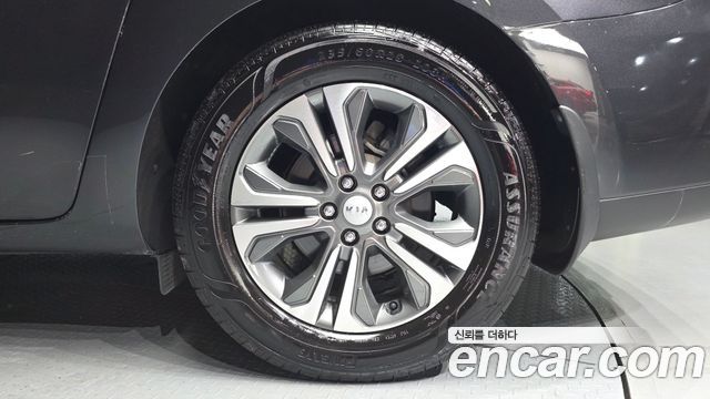 2018 Kia Canival 11-Seater Prestige, photograph 6