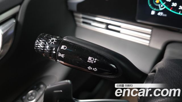 Hyundai Grandeur Le Blanc — photo 1 of 32
