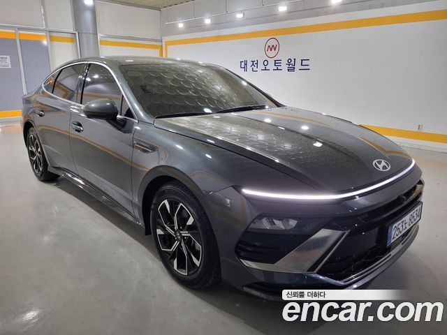 Hyundai Sonata 1.6 Turbo — photo 1 of 20