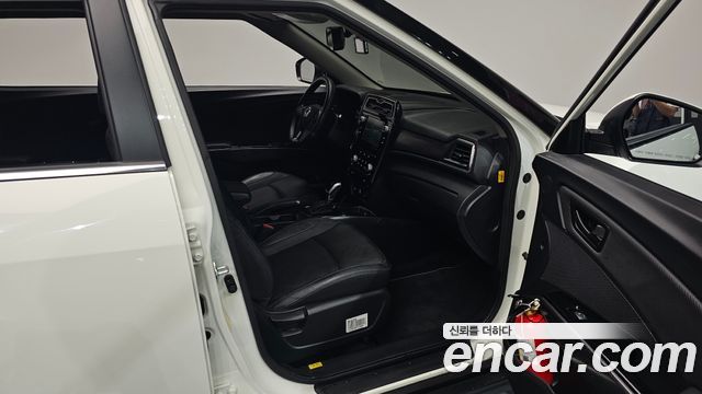 KG_Mobility_Ssangyong TIBOLI Diesel 1.6 2WD — photo 1 of 31