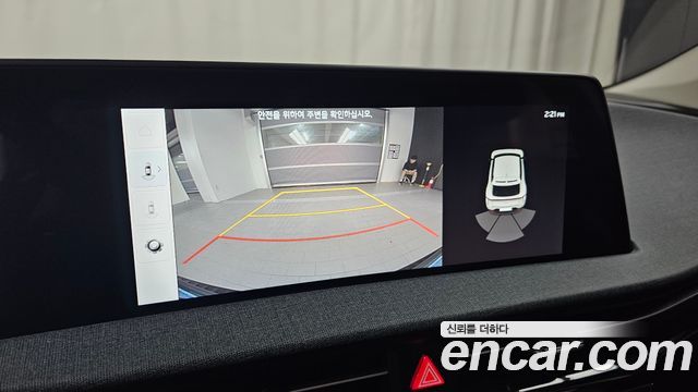 Kia EV6 Long Range — photo 1 of 30