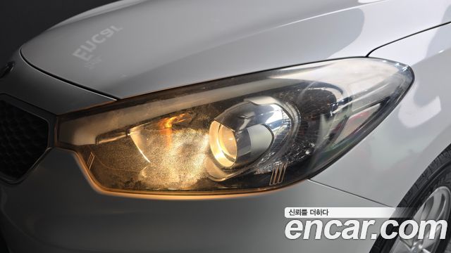 Kia K3 Luxury — photo 1 of 30