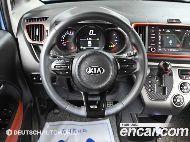 Kia RAY Prestige — photo 1 of 19