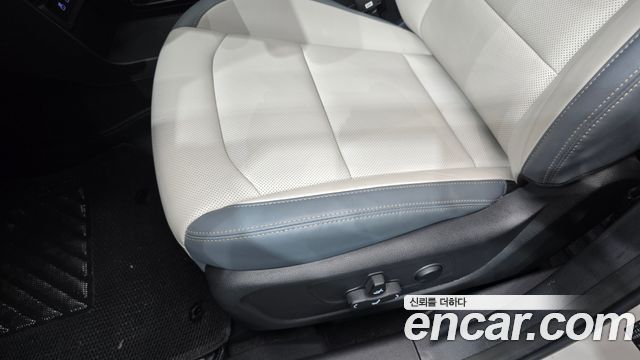 KG_Mobility_Ssangyong Torres E7 — photo 1 of 34
