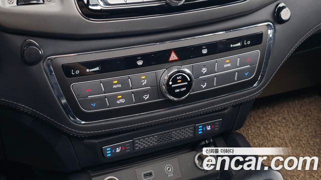 KG_Mobility_Ssangyong Rexton Diesel 2.2 4WD — photo 1 of 34