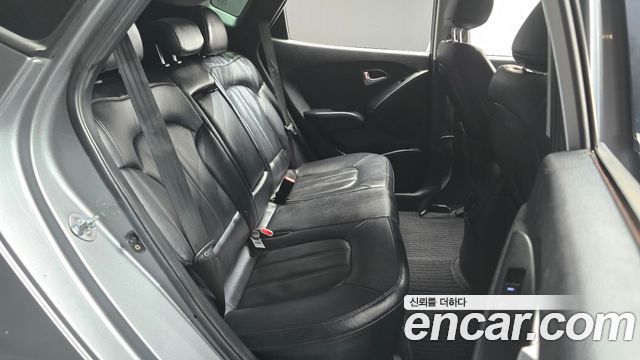 2014 Hyundai Tucson Diesel(e-VGT) 2WD, photograph 11