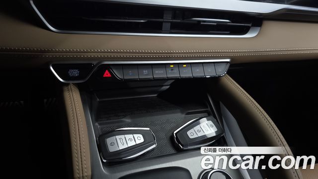 Renault-KoreaSamsung Grand Koleos 1.5 E-TECH Iconic 2WD — photo 1 of 34