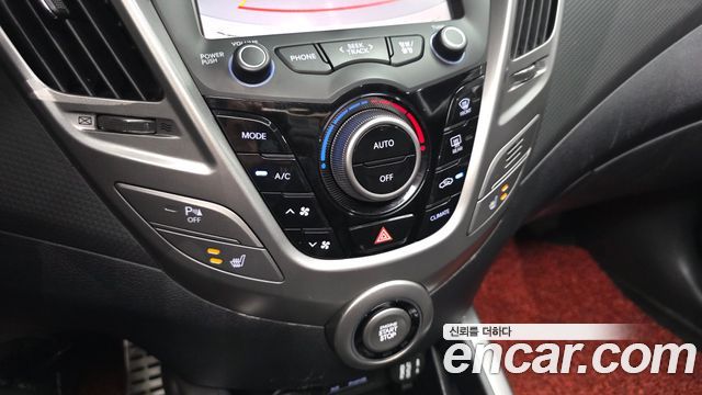 Hyundai Veloster Extreme — photo 1 of 20