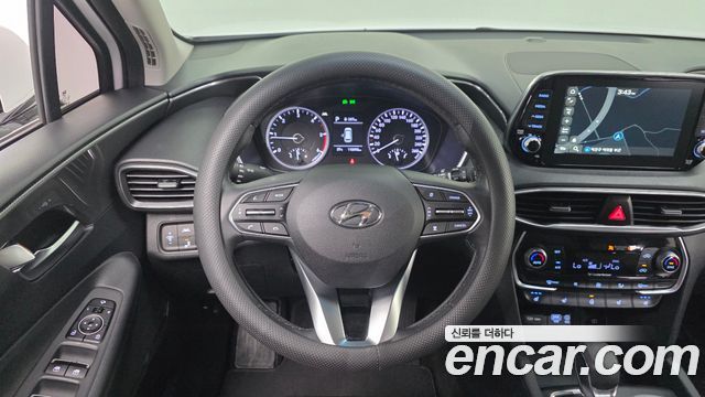 Hyundai Santafe Diesel 2.0 2WD — photo 1 of 32