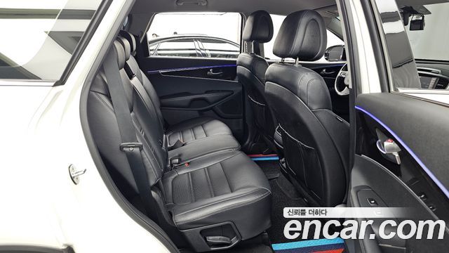 Kia Sorento Diesel 2.0 2WD — photo 1 of 20