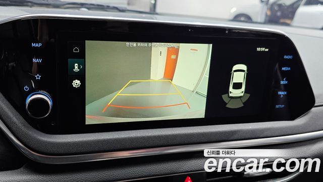Hyundai Sonata 2.0 LPG(rental car) — photo 1 of 40