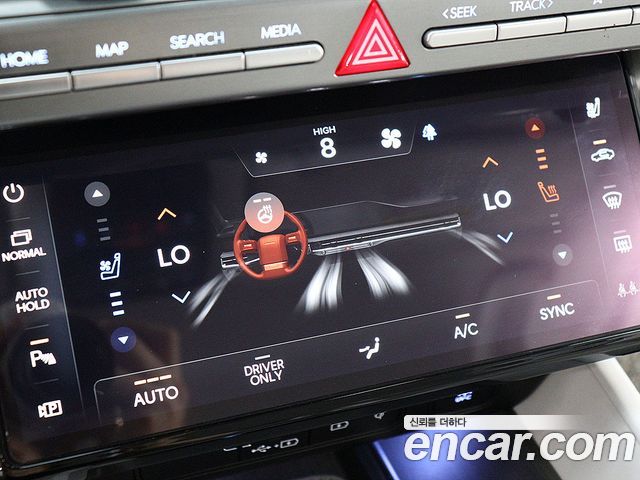 Hyundai Grandeur Calligraphy — photo 1 of 20