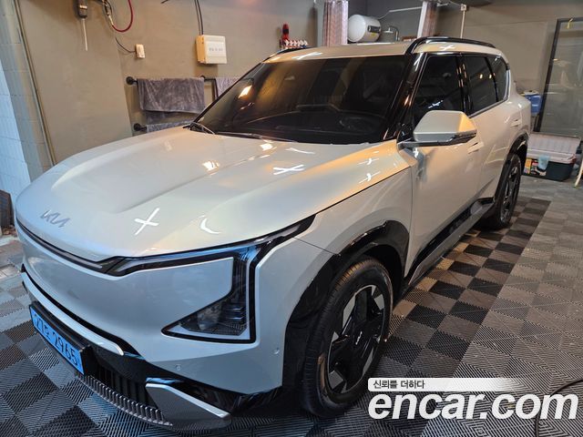 Kia EV5 Long Range 2WD — photo 1 of 10