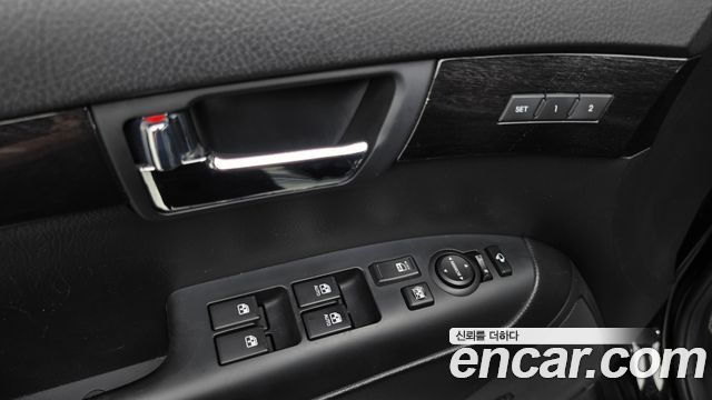 Kia Mohave 4WD KV 300 — photo 1 of 32