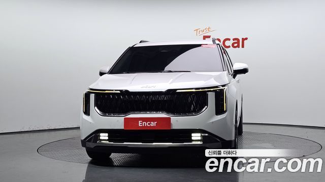 Kia Canival HEV 9seater Signature — photo 1 of 30